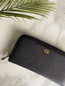 BLACK ZIP AROUND WALLET